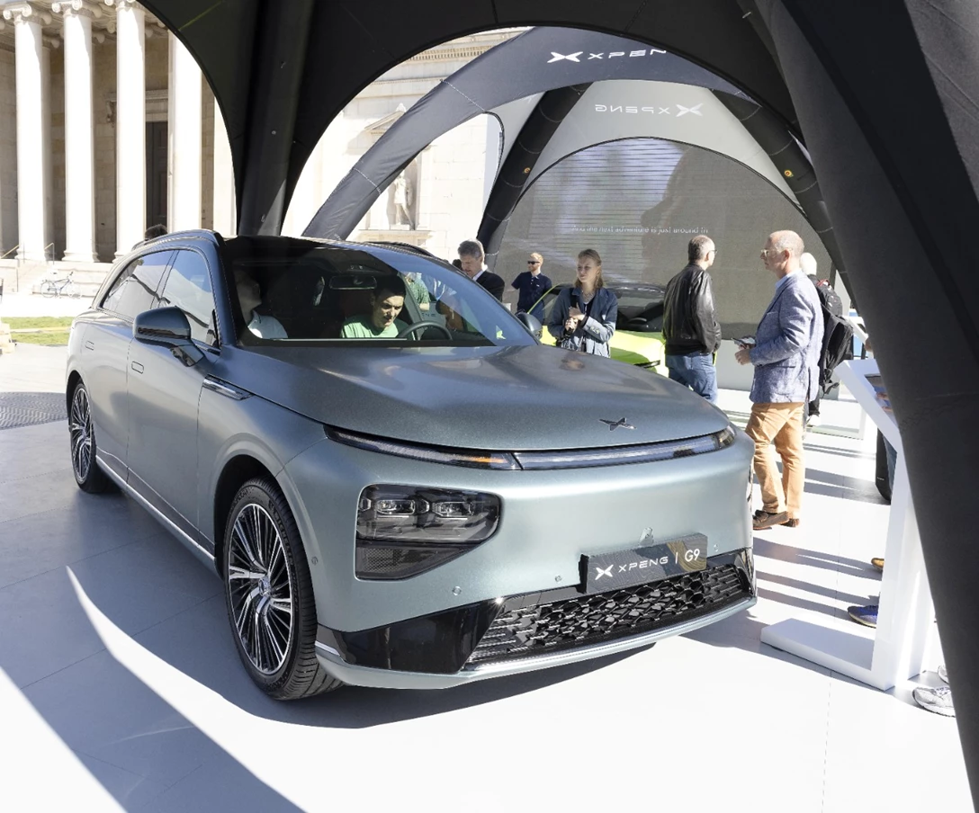 1688099-XPENG G9-min.jpg