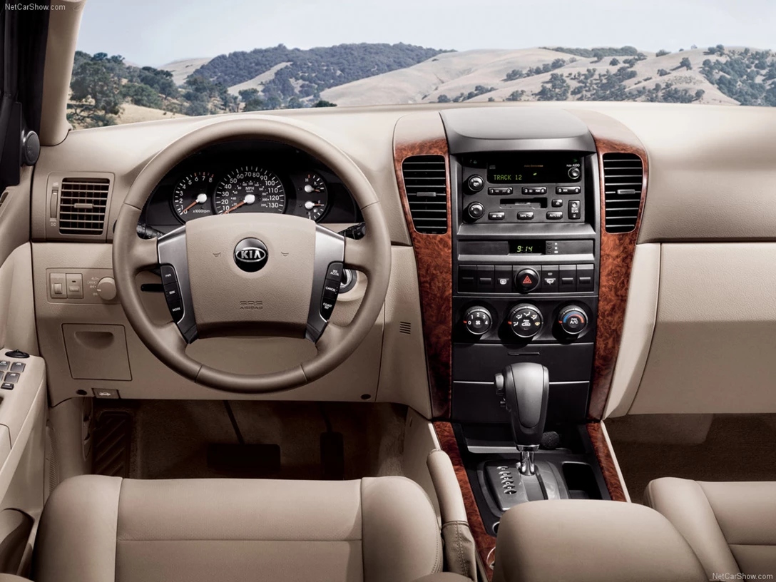 1590153-Kia-Sorento-2005 5.jpg