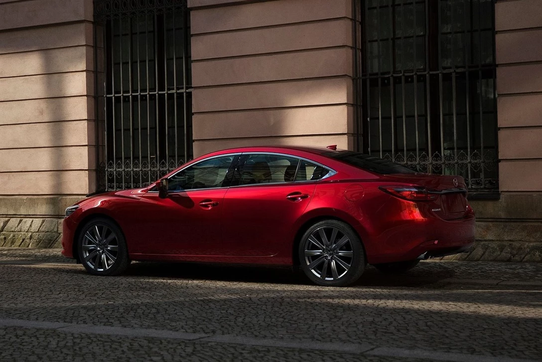 1609575-מאזדה 6 ו-בס-3 החדשים בישראל (7).jpg