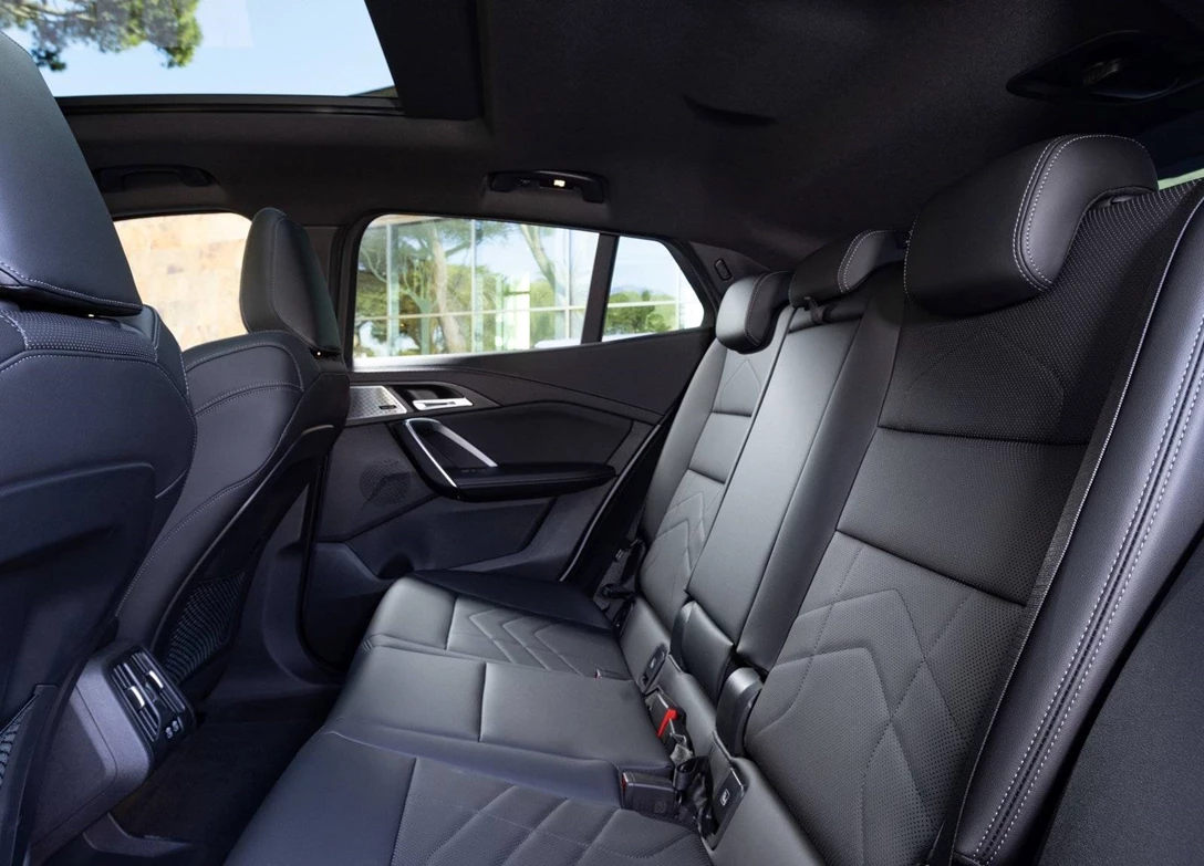 BMW-iX2-2025 (11).jpg