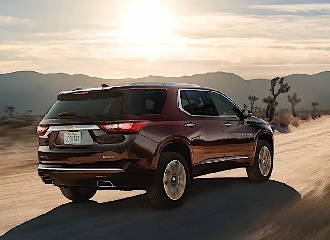 1647406-Chevrolet-Traverse-2019-04.jpg