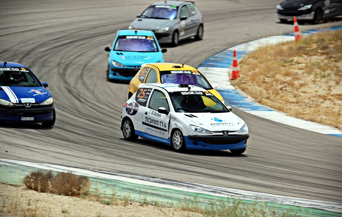 1660811-1ZIMG_4015 (2).JPG