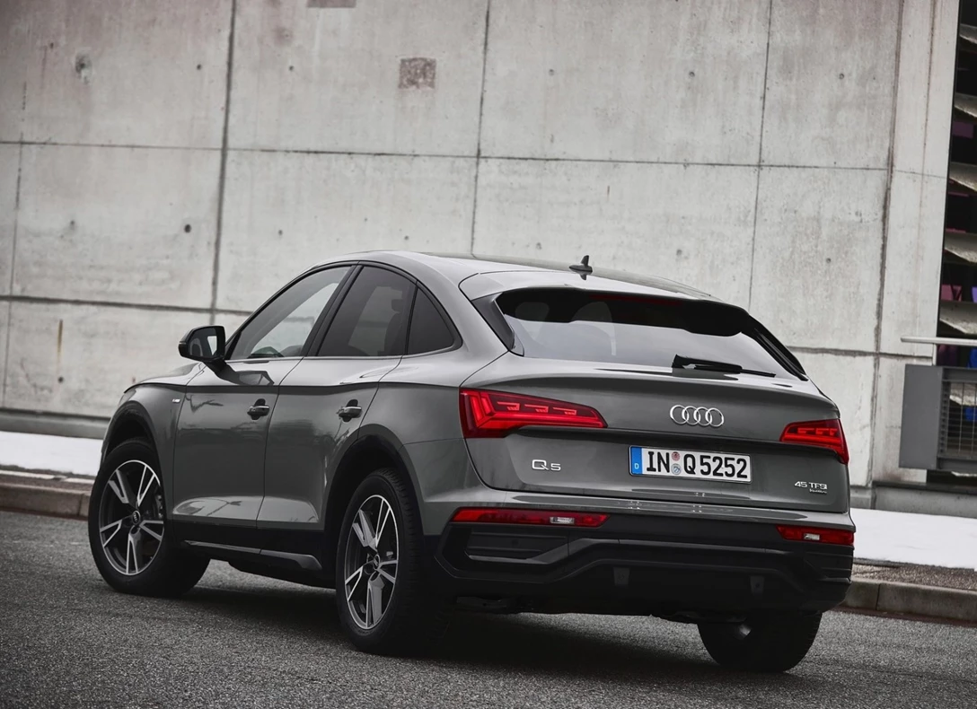 1644788-Audi-Q5_Sportback-2021-02.jpg