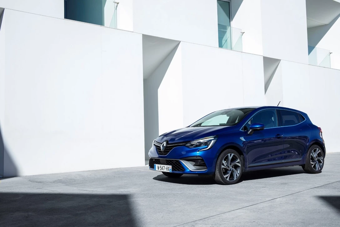 1620581-21227102_2019_-_New_Renault_CLIO_test_drive_in_Portugal.jpg