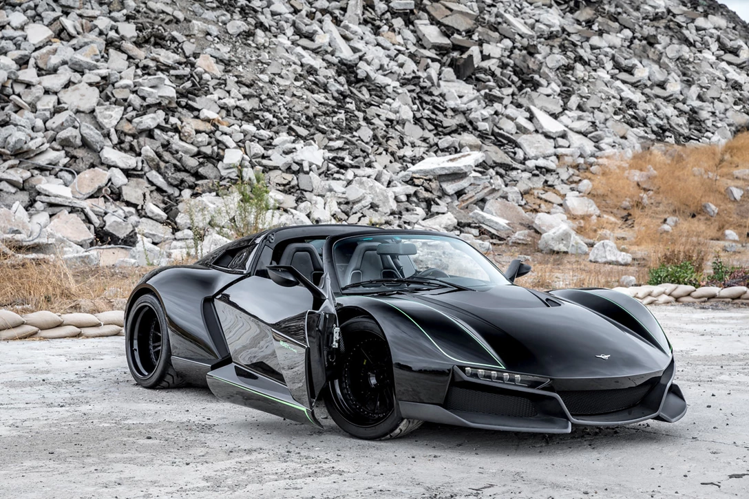 1590354-rezvani_beast_alpha_x_sidewinder_doors.jpg