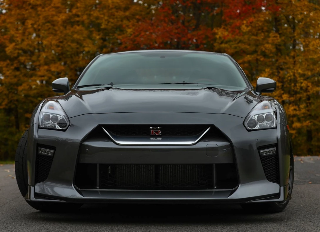 1670693-Nissan-GT-R_T-spec-2022-03.jpg