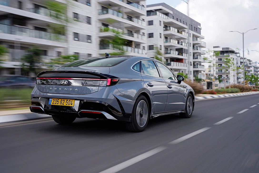 1709302-HYUNDA 1.jpg