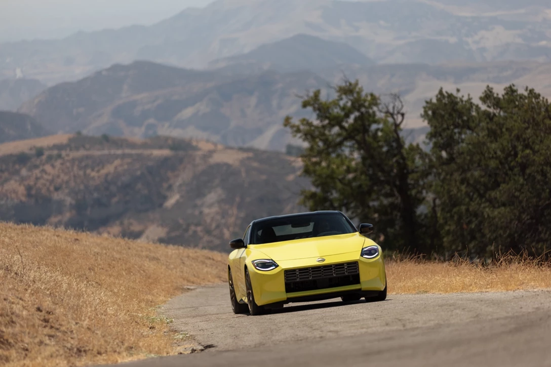 1649230-2023 Nissan Z (U.S. market) Proto Spec edition_004-source.jpg