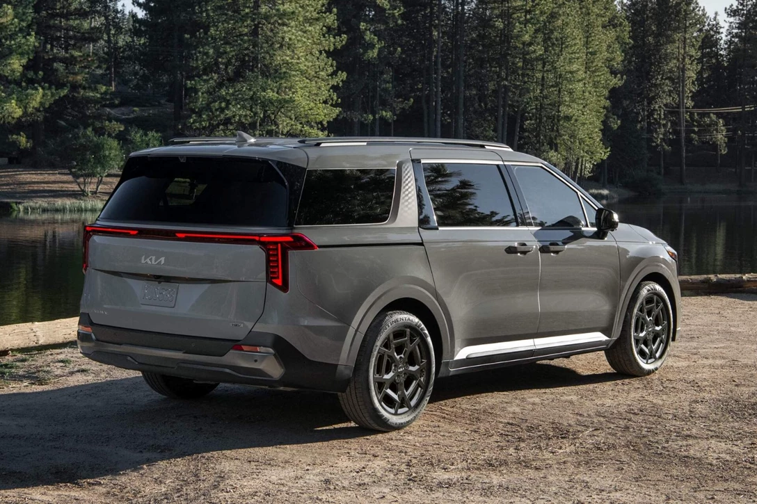 1706369-Kia-Carnival-2025-03.jpg