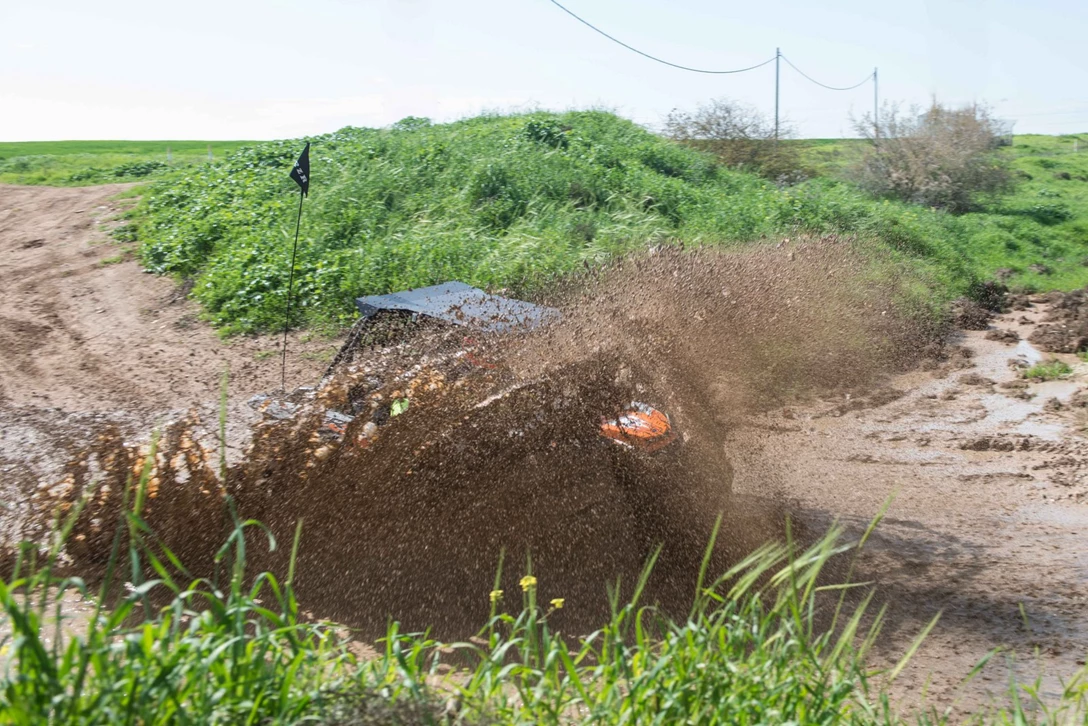 1591638-פולאריס רייזר דיינאמיקס (3).jpg