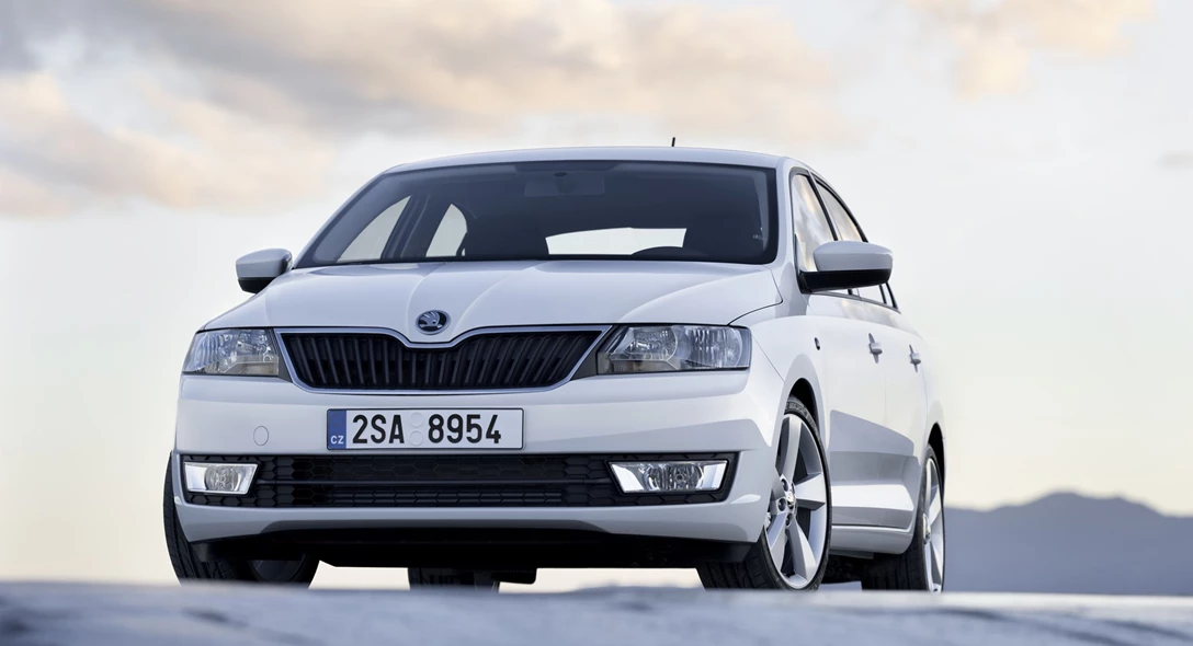 1653137-2013_skoda_rapid_5_1920x1080.jpg