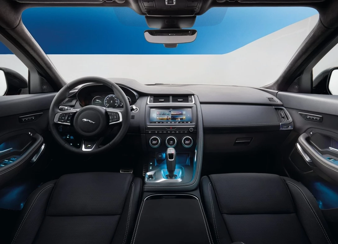 1650849-Jaguar-E-Pace-2018-1600-8c.jpg