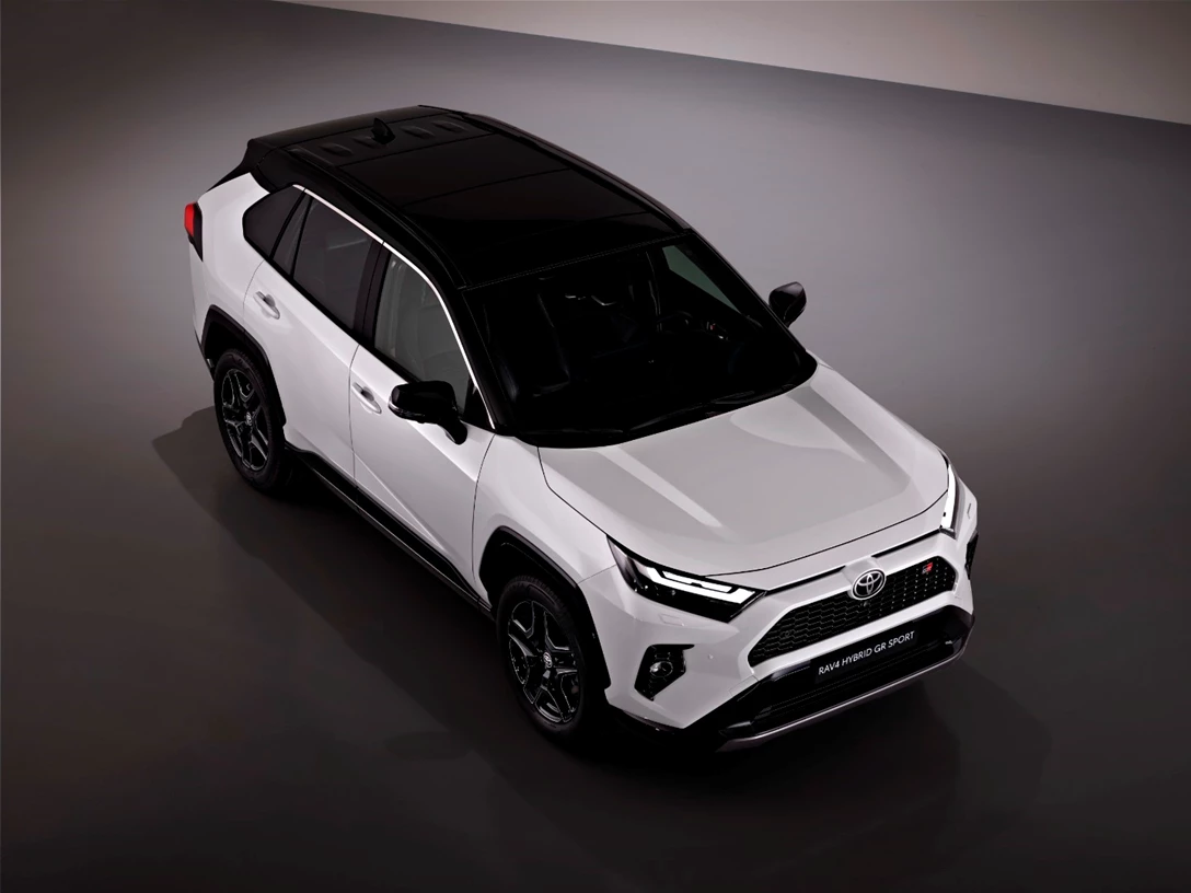1669936-2022-rav4-hybrid-grs-ext-008.jpg