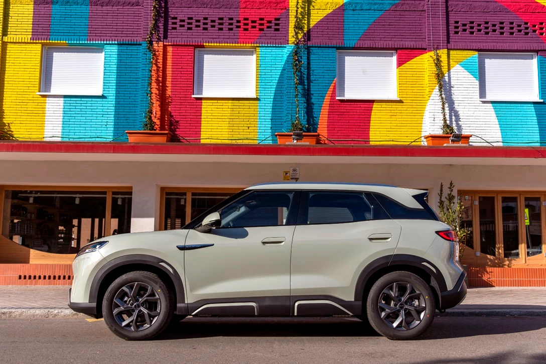 1706593-Atto 2_Hiking green_6.jpg