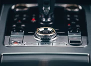 1683990-Bentley-Flying Spur-2023-10.jpg