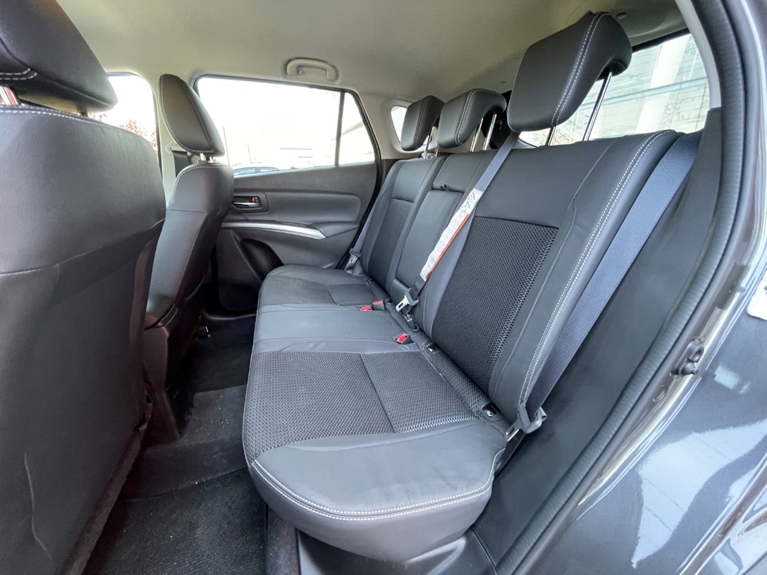 1662583-S CROSS - 32-min.jpeg