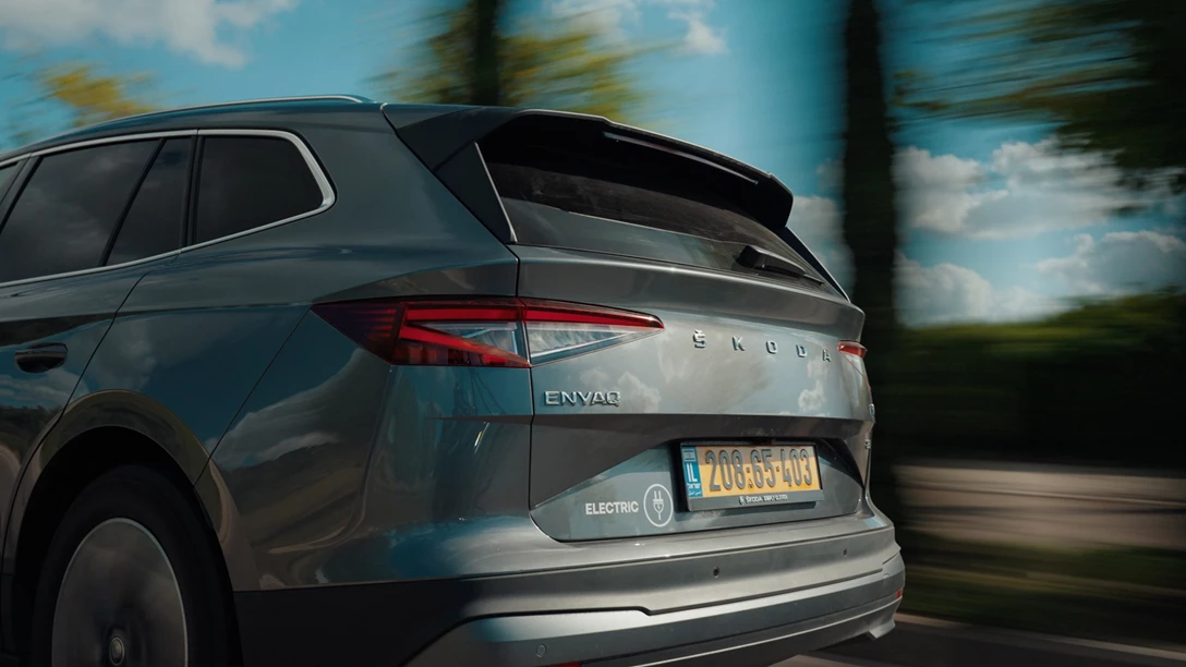 1681634-Hyundai IONIQ 5 vs Skoda Enyaq vs KIA EV6 vs TOYOTA BZ4X - 2023.01_55_03_08.Still198 copy.jpg