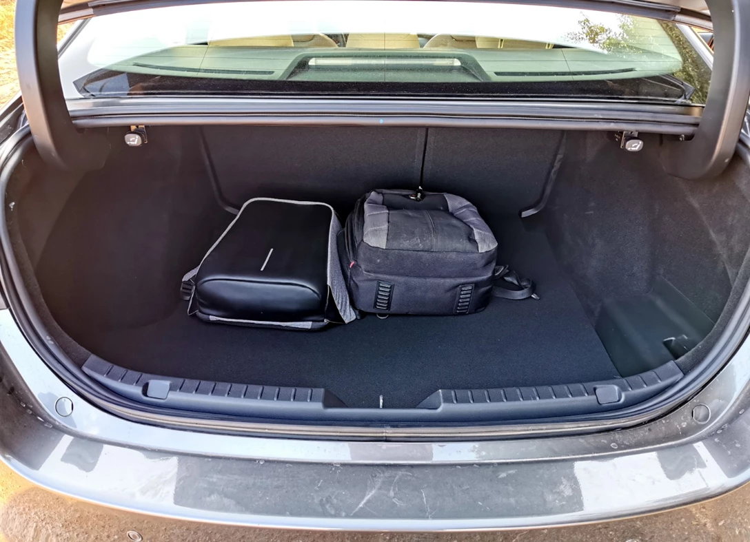 1622703-rotemi110919mazda3 (47).jpg