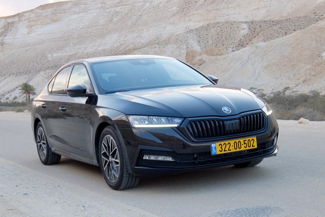 1637284-סקודה אוקטביה 1.0 ל' - 10.jpeg