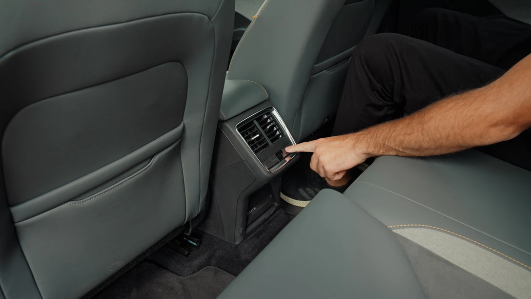 1681722-Hyundai IONIQ 5 vs Skoda Enyaq vs KIA EV6 vs TOYOTA BZ4X - 2023.00_45_27_20.Still137 copy.jpg