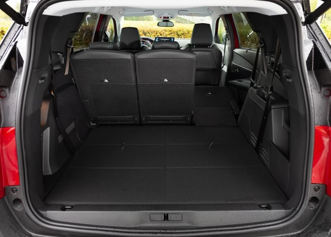 1651831-Peugeot-5008-2021-10.jpg