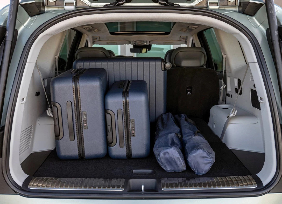 Hyundai-Ioniq_9-2026-13.jpg