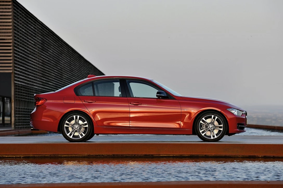 ב.מ.וו סדרה 3 2011