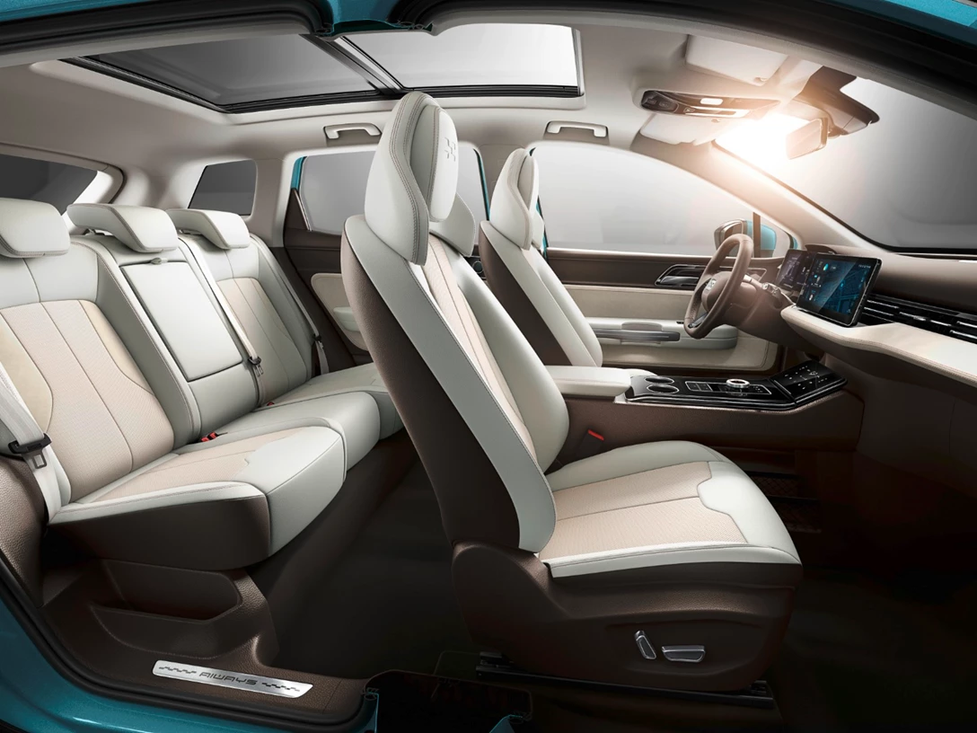 1654704-https___media.ai-ways.eu_wp-content_uploads_2020_05_U5内视图02 (1).jpg