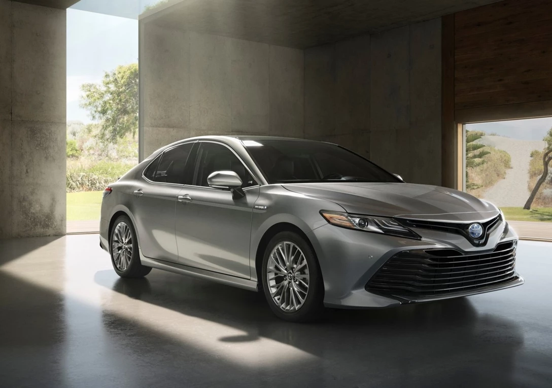 1595548-Toyota-Camry 1.jpg