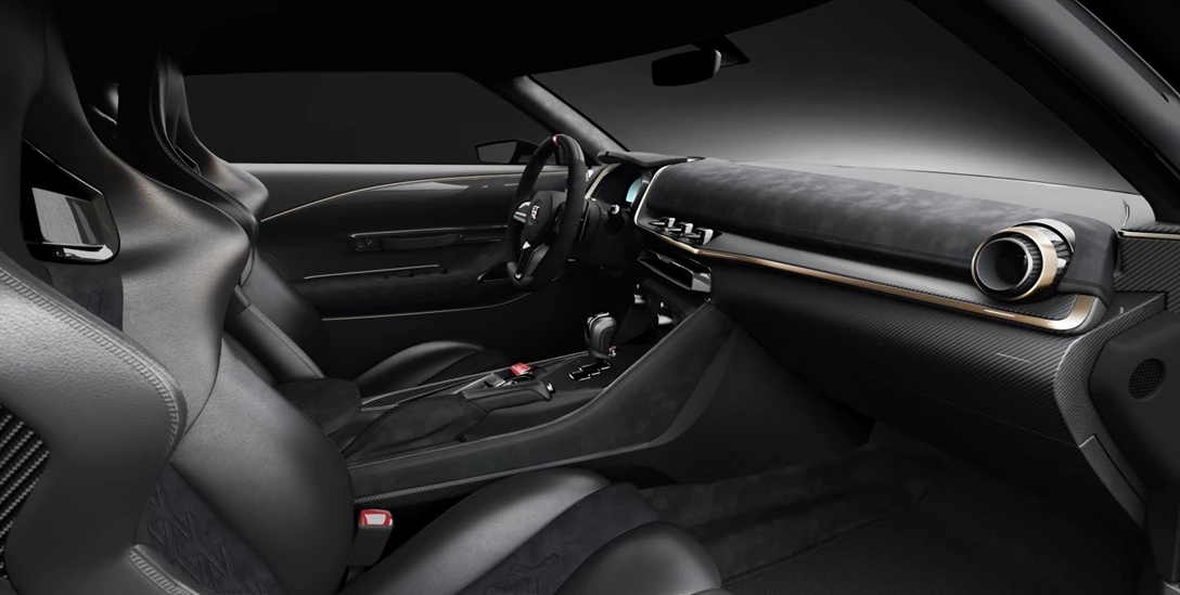 1597935-2018 06 25 Nissan GT-R50 by Italdesign INTERIOR IMAGE 2.jpg