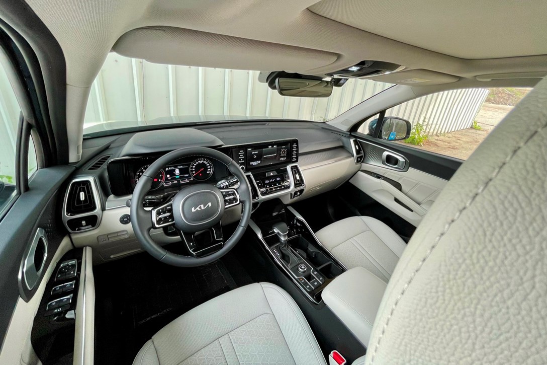 1655890-SORENTO 25 - 10.jpeg