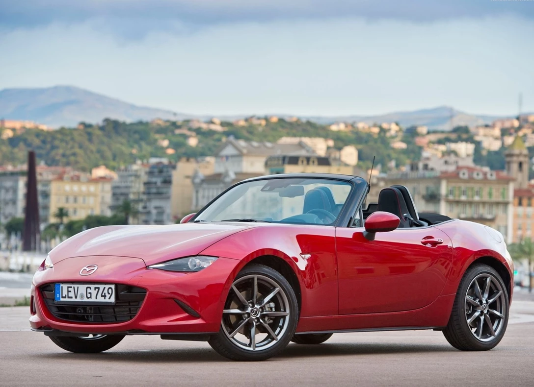 1652476-Mazda-MX-5-2021-01.jpg