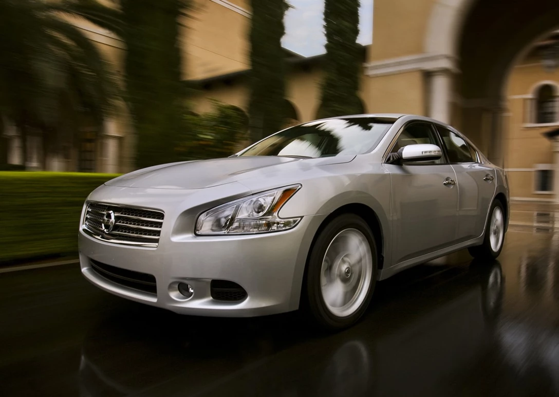 1600171-Nissan-Maxima-2009-1600-04.jpg