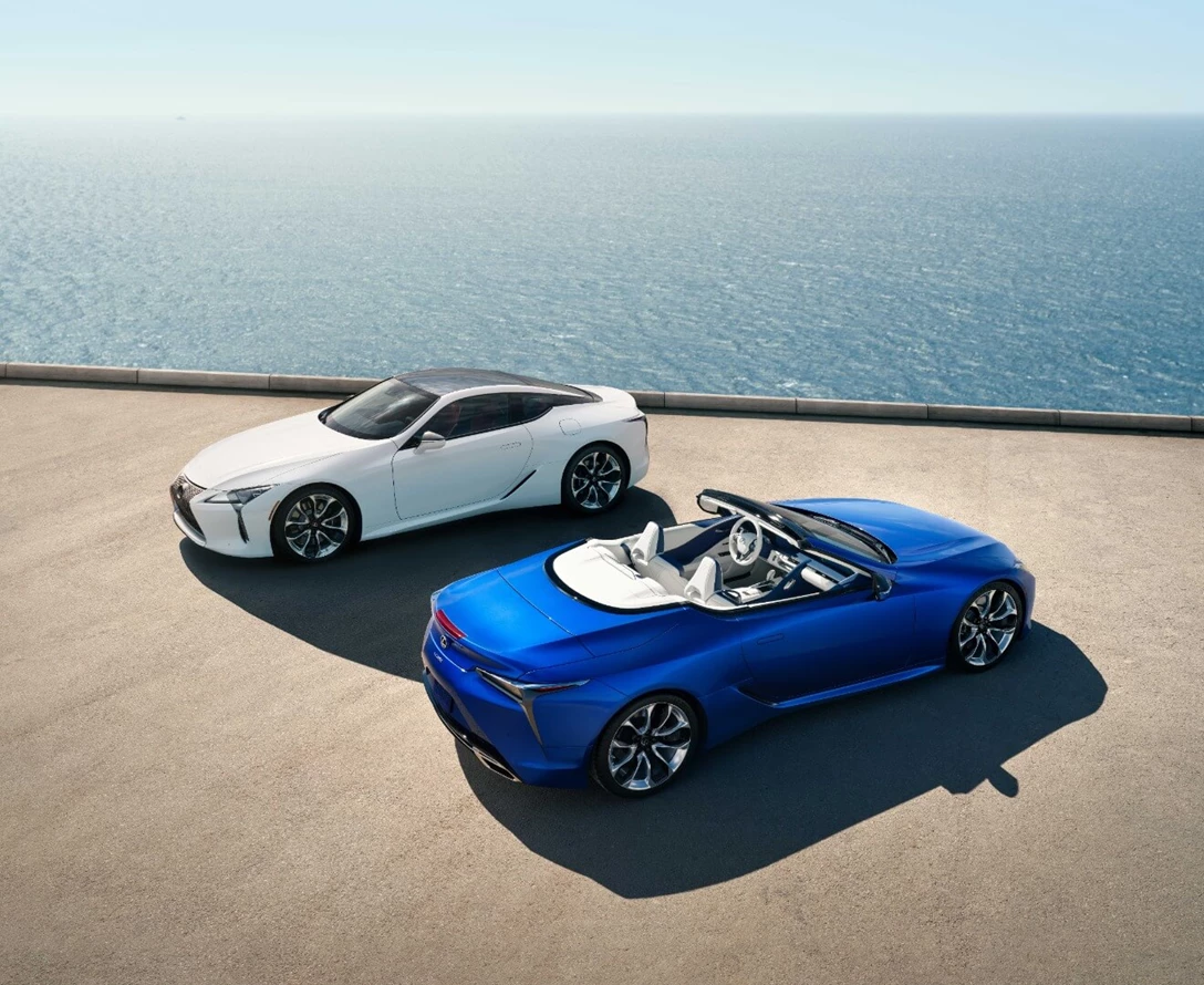1625667-2021_Lexus_LC_500_Convertible_03.jpg