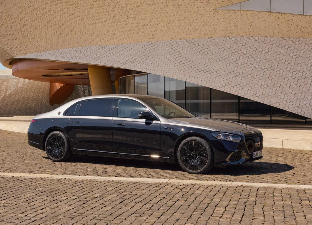 Mercedes-Benz-S-Class_Maybach-2026-02.jpg