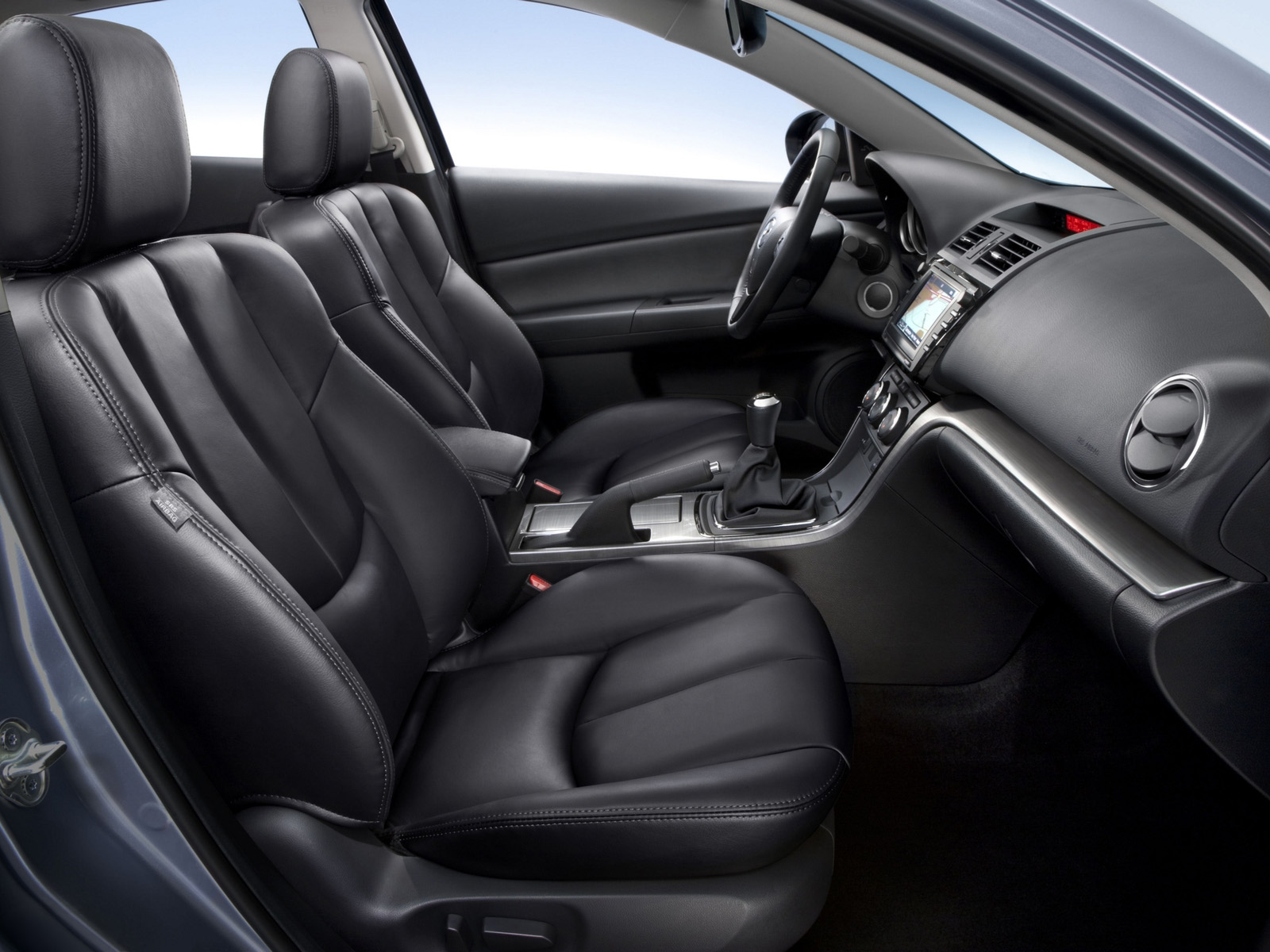 1598072-Mazda-6-2011-1600-12.jpg