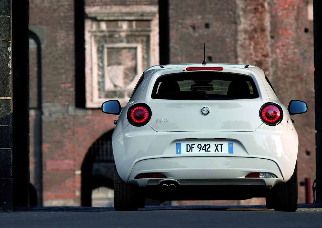 אלפא רומיאו מיטו