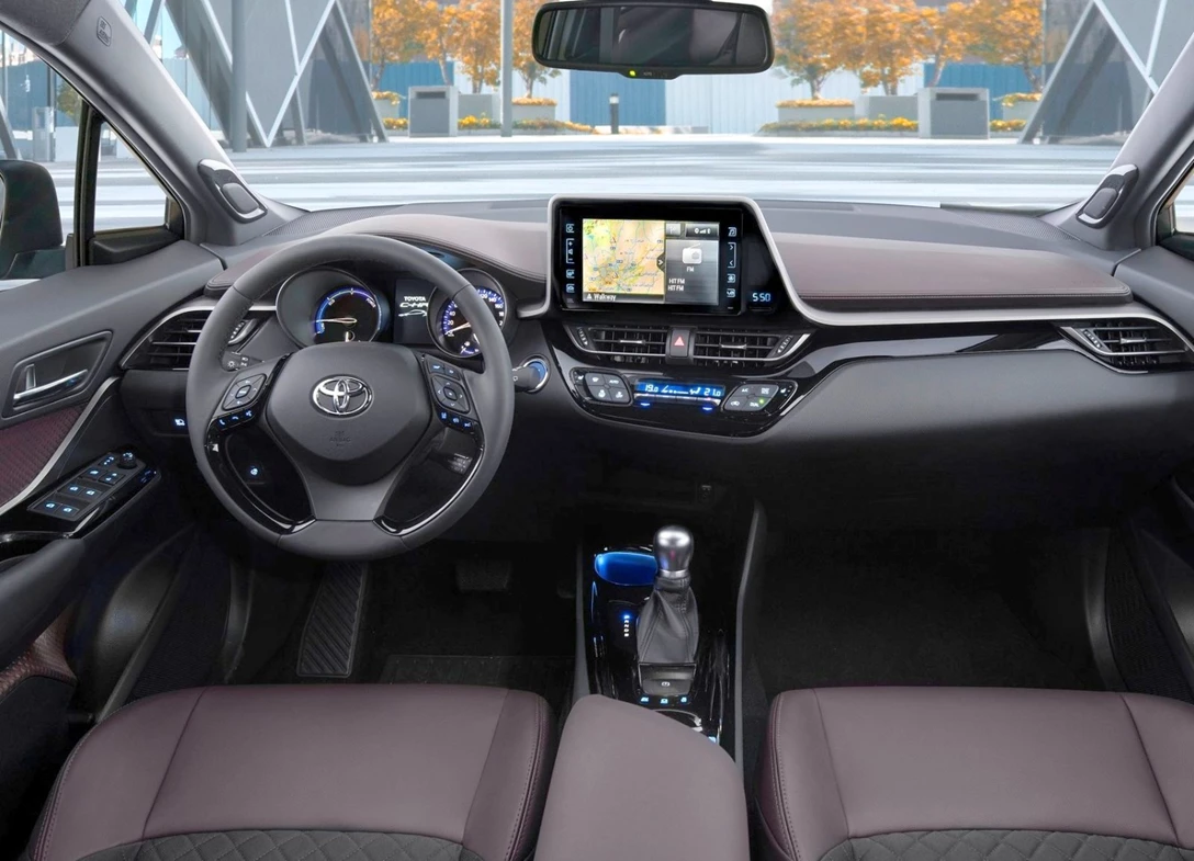1689052-Toyota-C-HR-2017-1600-8f.jpg