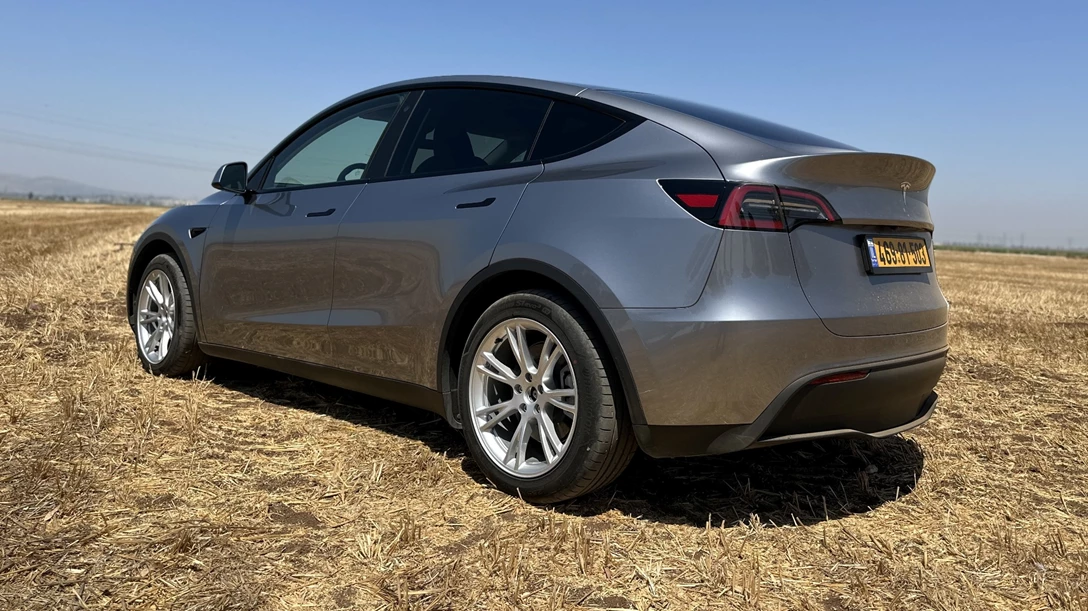 1685291-MODEL Y RWD - 13-min.jpg