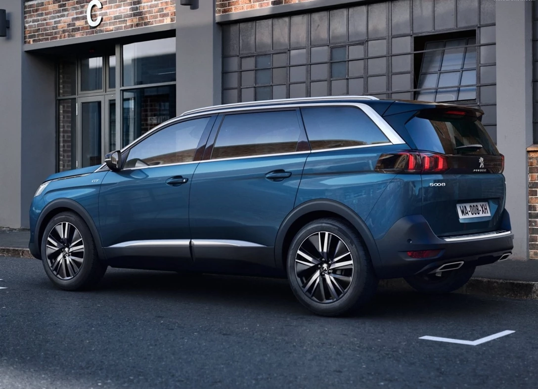 1640801-Peugeot-5008-2021-02.jpg
