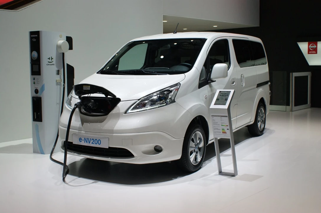 1626060-Nissan e-NV200-20459.jpg