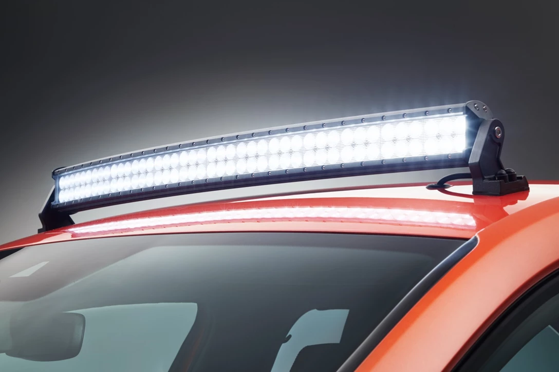 1617331-Mountiaq_light_bar [Desktop Resolution].jpg