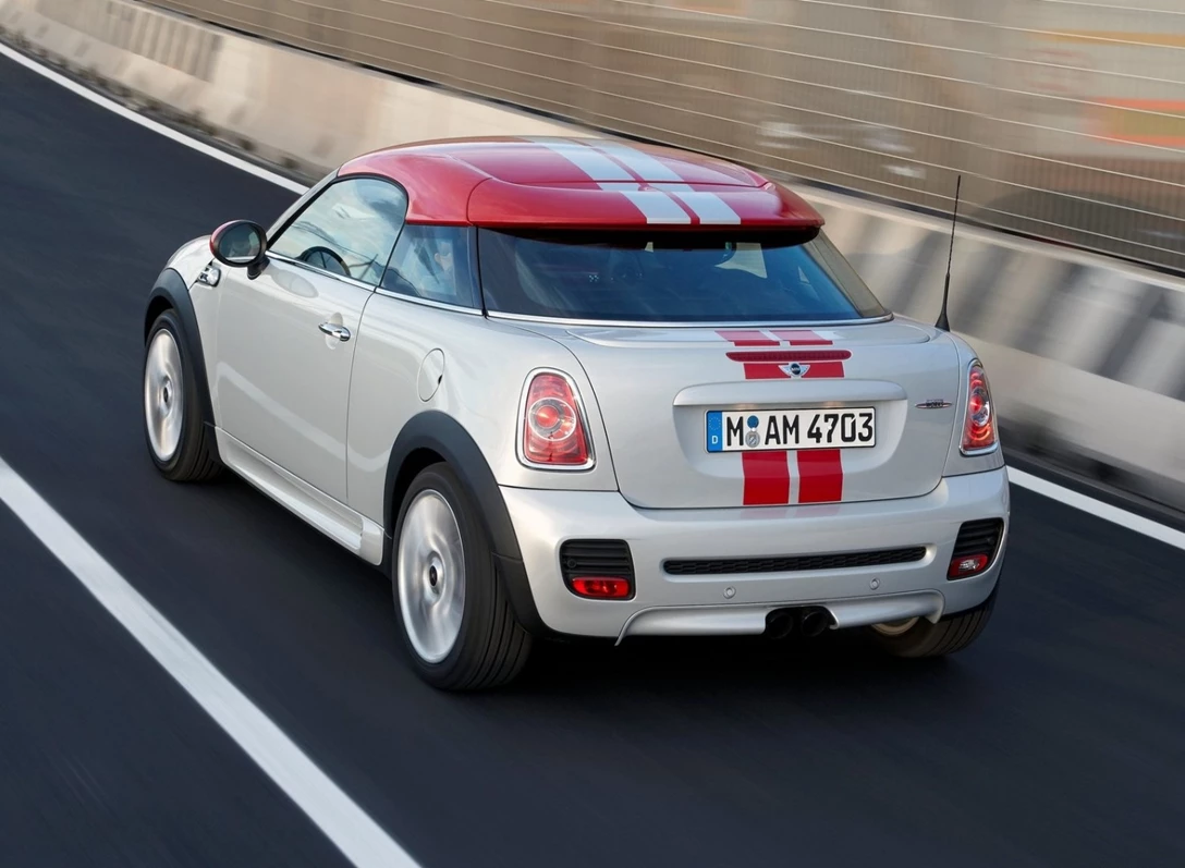 1605795-Mini-Coupe-2011-2015-07.jpg