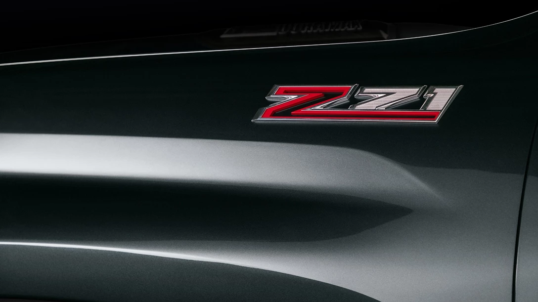 1608351-Chevrolet-2020-Silverado-Z71-badge.jpg