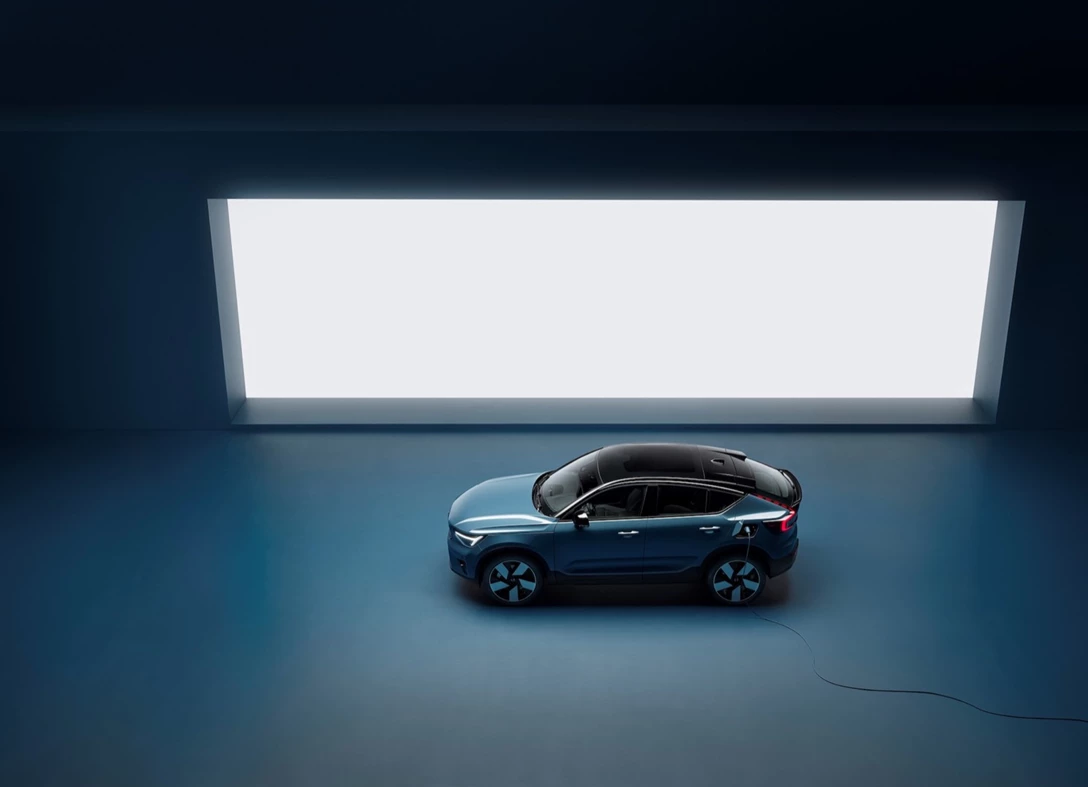 1641089-277618_Volvo_C40_Recharge_Studio.jpg