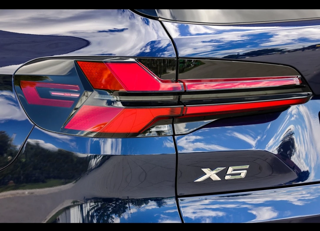 1692205-BMW-X5-2024-11.jpg