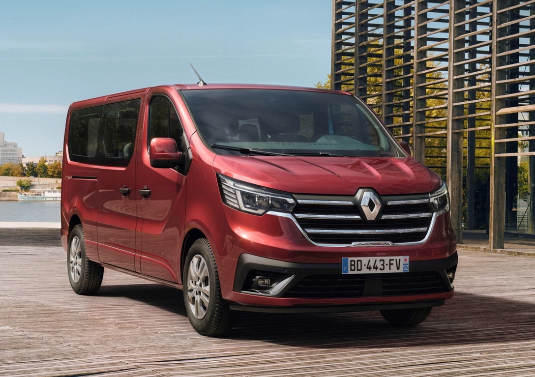 1656444-Renault-Trafic-2022-01.jpg