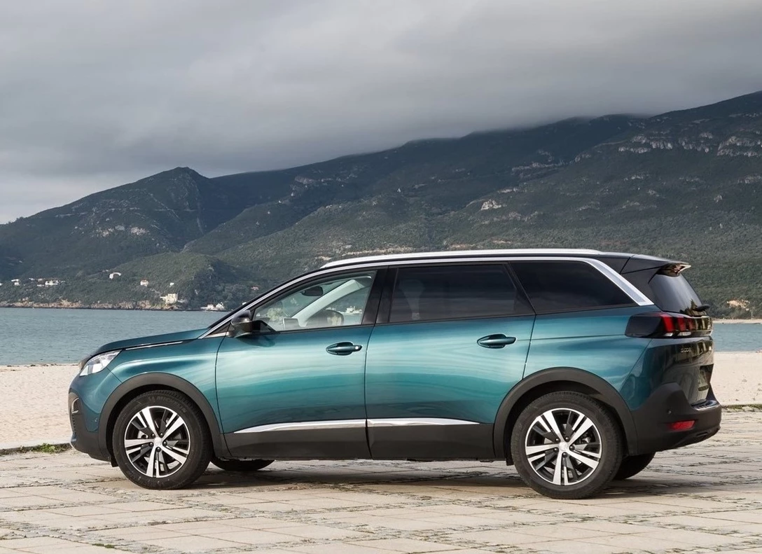 1641121-Peugeot-5008-2019-02.jpg