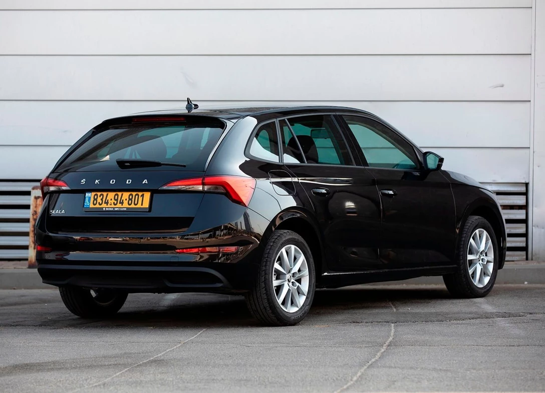 1693918-Skoda-Scala-2024-03-YP.jpg