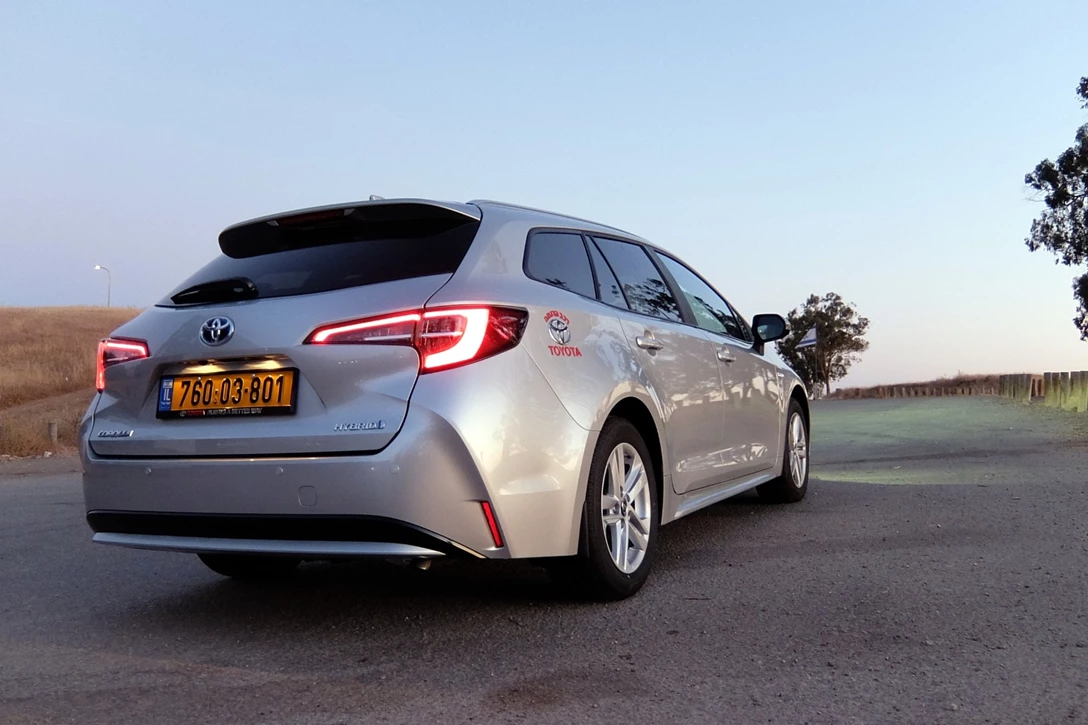 1616482-טויוטה קורולה סטיישן מבחן דרכים (7).JPG